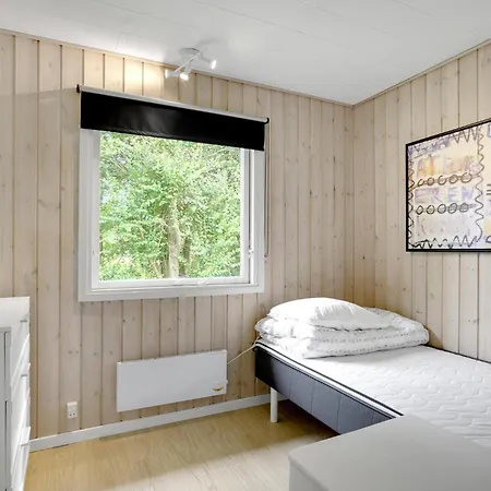 Three-bedroom In Prázdninový dům Hemmet