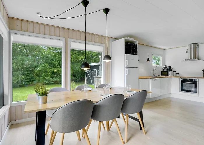 בית נופש Three-bedroom In Hemmet